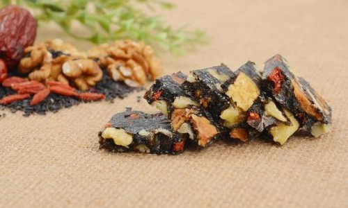 宝宝脸上长红色的小疹子怎么办-宝宝脸上手上起红色包网宝宝脸上长红色的疙瘩知识网站,分享宝宝脸上和身上起了红色的小点点大全